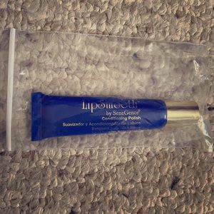 Senegence lipsmooth lip exfoliator